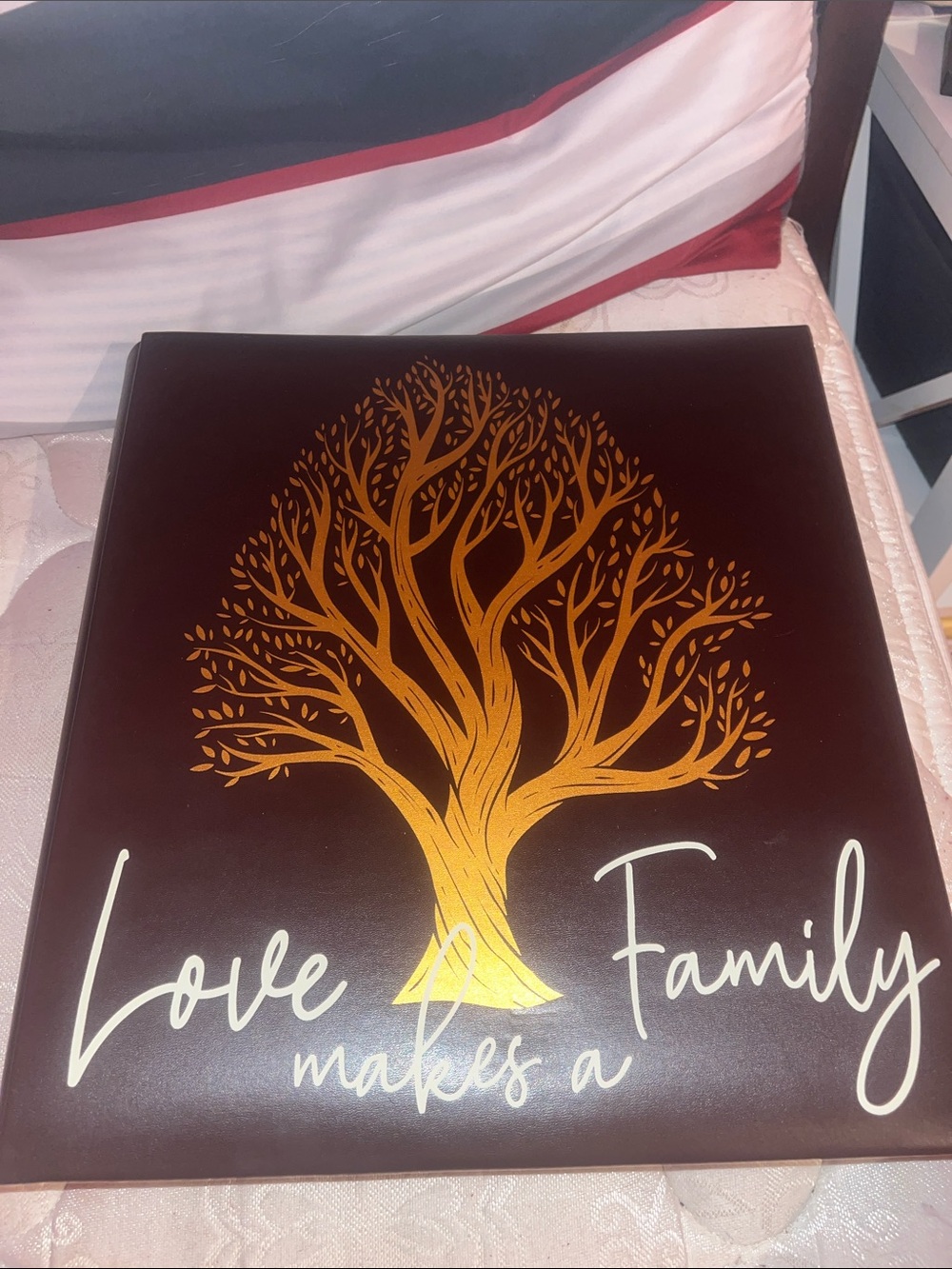 Gold Tree Wall photo album "Love Makes a Family"